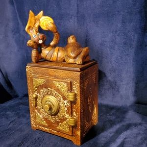 VINTAGE COOKIE JAR RABBIT ON TOP OF SAFE